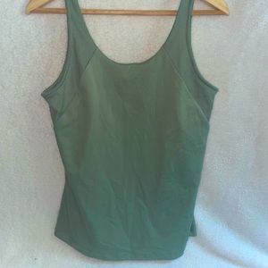Athletic tank top